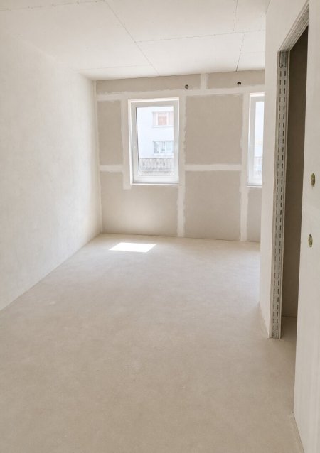 Provisionsfreie 40 m² Altbau-Erstbezug-Wohnung inklusive Einbauküche, U-Bahn fußläufig erreichbar