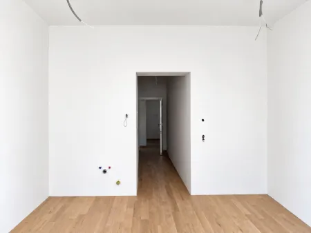 40 m² Altbau-Erstbezug mit Einbauküche – U-Bahn fußläufig, 1210 Wien