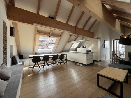 GELEGENHEIT! Altstadtjuwel saniert mit historischem Charme und modernem Wohnkomfort mit großzügiger Innenhof Dachterrasse Zentrum Pfarrgasse in Enns