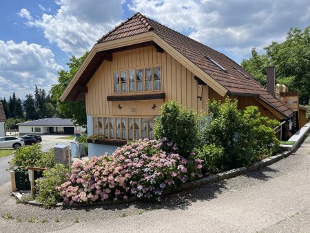 Preis–Hit! Gepflegtes Landhaus mit Charme liebevoll gepflegtem Garten & Gartenhäuschen Puchkirchen am Trattberg
