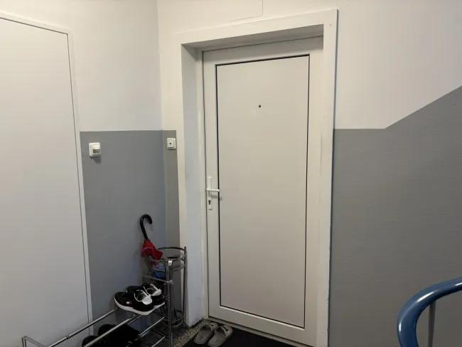 NEUER PREIS! Für Anleger oder Eigennutzer Charmante 4-Zimmer Wohnung mit 2 verglasten Loggien Humboldstraße in Attnang-Puchheim - Bild