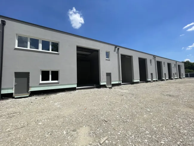 Betriebs-/Produktions- oder Lagerhallen mit Flächen von 59 - 175 m² im Gewerbepark Rüstorf / Schwanenstadt zu verkaufen / vermieten (Top 11c) - Bild