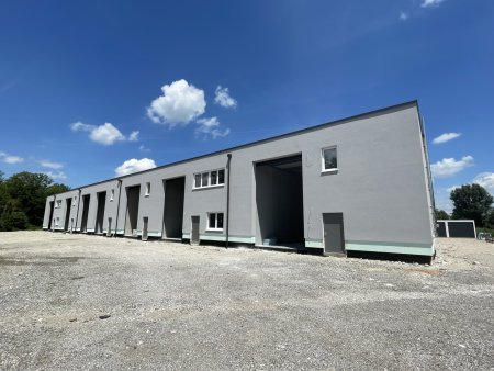 Betriebs-/Produktions- oder Lagerhallen mit Flächen von 59 - 175 m² im Gewerbepark Rüstorf / Schwanenstadt zu verkaufen / vermieten (Top 10c)