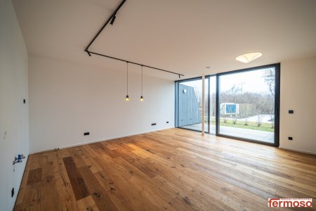 Charmante Gartenwohnung mit 2 Zimmern – ca. 62,12 m² Wohnfläche & 21,00 m² Garten PROVISIONSFREI