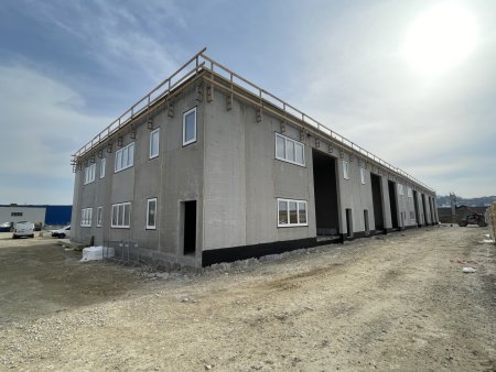 Betriebs-/Produktions- oder Lagerhallen mit Flächen von 47 - 238 m² im Grünwallpark Ansfelden zu verkaufen / vermieten (Top 05a)
