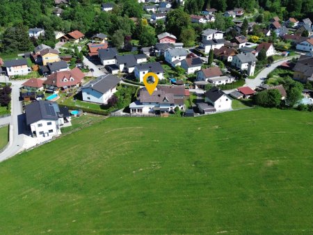 Exklusive Gartenwohnung mit Hauscharakter 175 m² WNFL auf zwei Ebenen, PV-Anlage großzügiger Außenfläche & Garage in Wankham / Regau