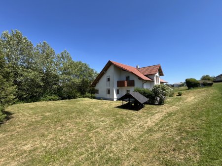 Traumhaftes Einfamilienhaus mit separater Einliegerwohnung, Doppelgarage und 1.480 m² XL-Grundstück in sonniger Ruhelage in Haibach ob der Donau / Bezirk Eferding