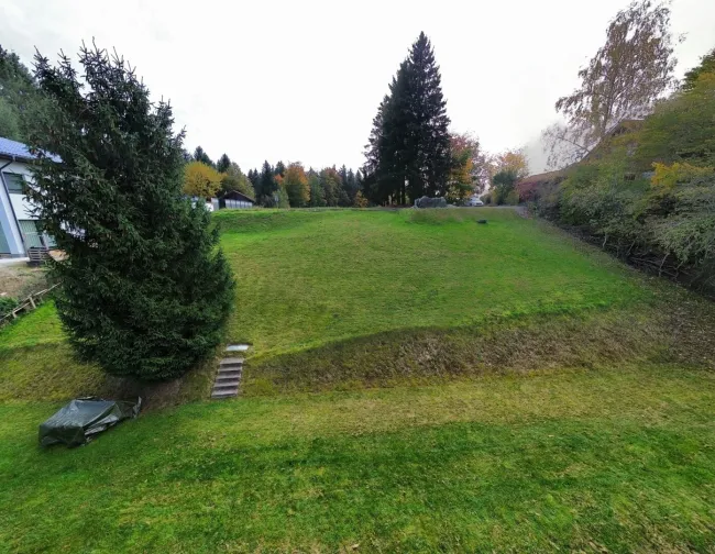XL-Baugrundstück zum kleinen Preis, kein Bauzwang, voll aufgeschlossen in traumhafter Ruhelage in Puchkirchen am Trattberg - Bild
