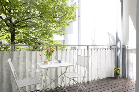 Wohnen mit Stil – Generalsanierter Altbau mit SW-Balkon & perfekter Infrastruktur