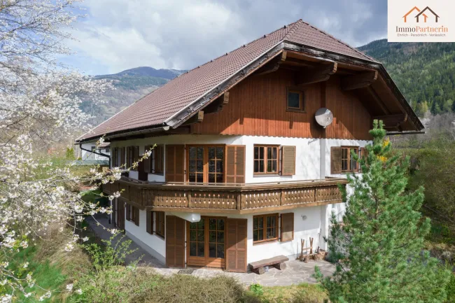 Charmantes Landhaus mit Alpenblick, 2.400 m² Bauland & Ausbaupotenzial - Titelbild