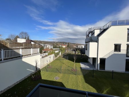 Wohnung mit großzügigem Balkon im Grünen - beheizt und gekühlt mit Erdwärme (provisionsfrei)