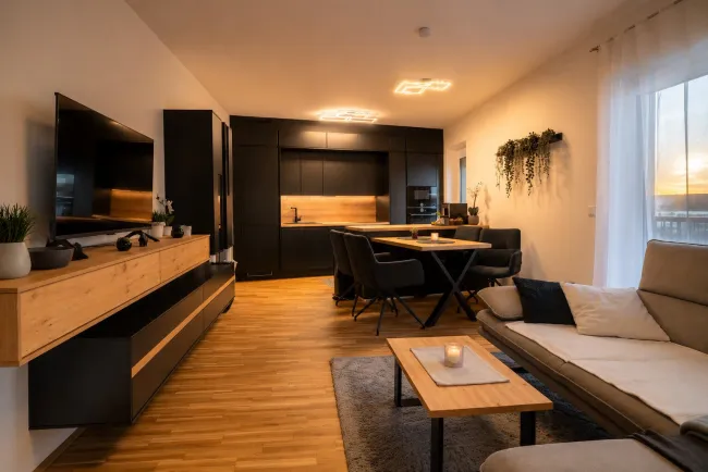 Mehr Raum fürs Leben | Neuwertige 3-Zimmer-Wohnung, Baujahr 2022, mit 24 m² Sonnenbalkon - Bild