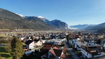 charmantes Grundstück in Inzing mit Einzelhausstudie; Haus GELB