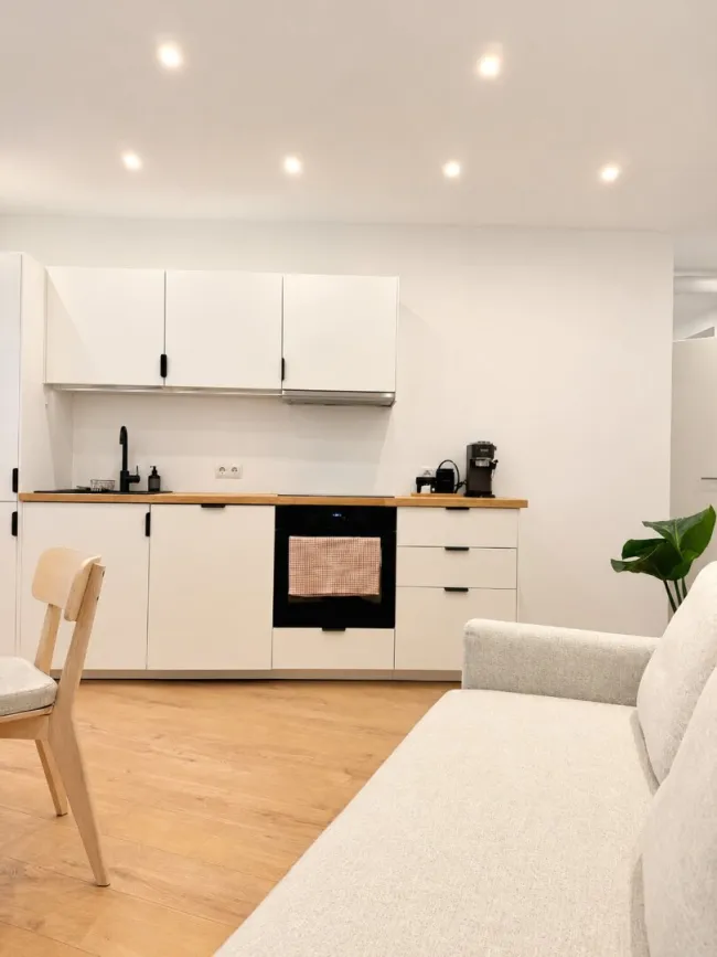 Provisionsfrei! Neuwertige 57 m² Wohnung mit 2 Schlafzimmern – Nähe Schönbrunn, U4 in 3 Min. - Bild
