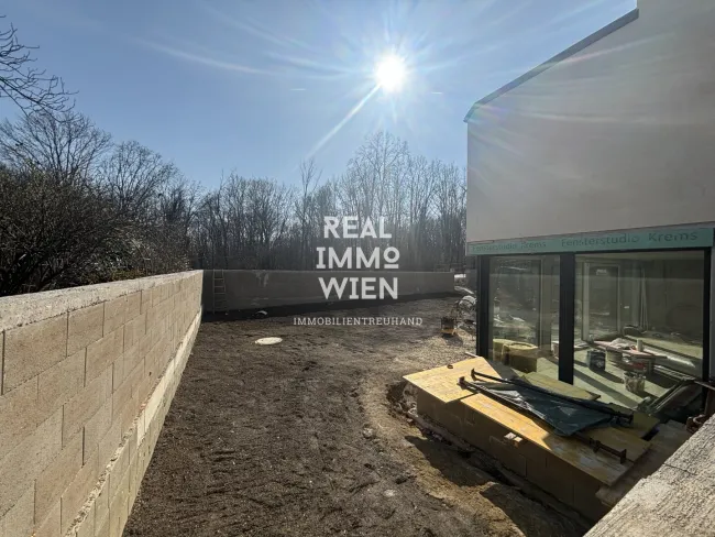 ! AKTIONSVERKAUF ! ~ exklusive Chance ~ Erstklassige Luxusvilla: Modernes Design und private Pool-Oase - Bild