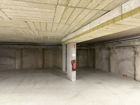 2 TG-Stellplätze opt.