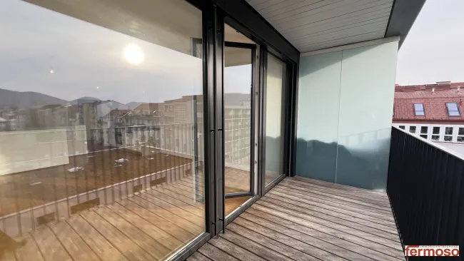 Stilvolle 3-Zimmer-Maisonettewohnung mit Loggia – Wohnen auf zwei Ebenen - Bild