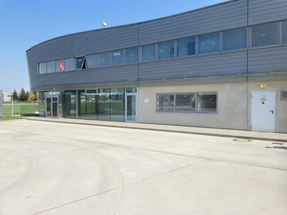 Büroflächen inkl. Lager und Parkplätzen in bester Gewerbe/Industrielage zu mieten! - Titelbild
