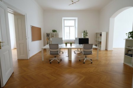 Klassischer Altbau - Büroeinheit im Herzen der Altstadt von St. Veit a.d. Glan zu mieten !