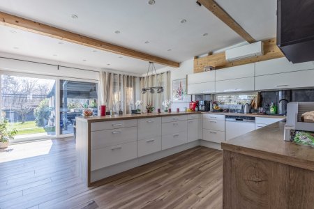 Stilvolle Villa in begehrter Wohnlage in Velden am Wörthersee zu verkaufen!
