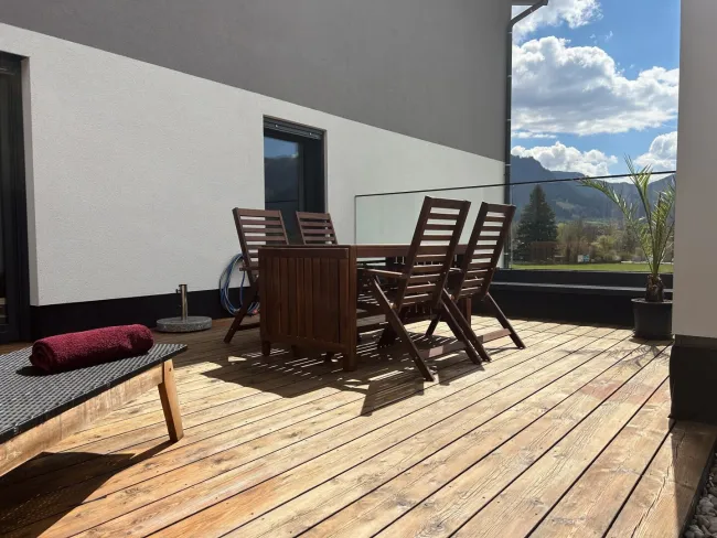 Neuwertige, traumhafte Eigentumswohnung mit südseitigem Balkon und westseitiger Terrasse! - Bild