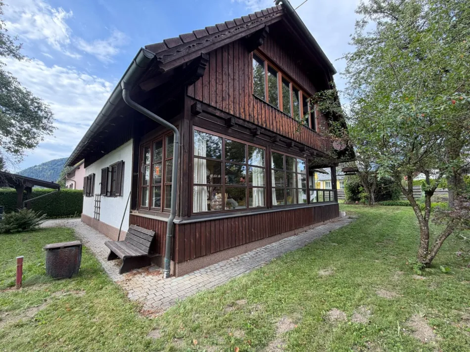 Wohnhaus in Admont in herrlich ruhiger und sonniger Lage mit stilvollem Wintergarten und Carport! - Bild