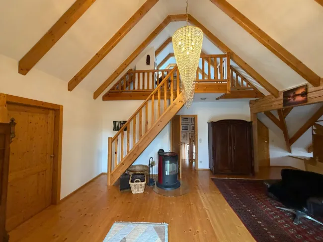 Wohnhaus in Admont in herrlich ruhiger Lage mit stilvollem Wintergarten und Carport! - Titelbild