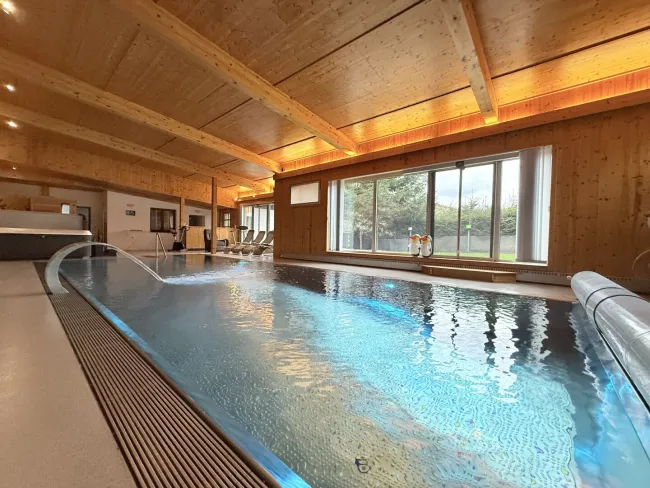 Rückzugsort mit Mehrwert: Charmantes Eigenheim mit Wellness-Oase, Remise und exklusivem Trainingsbereich für Sportschützen - Bild