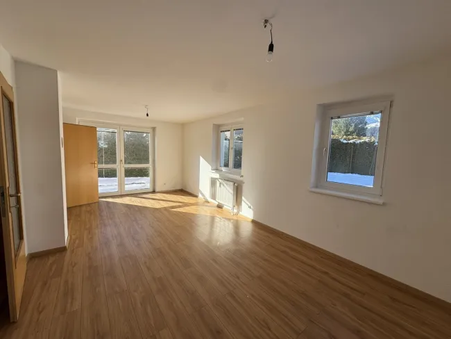 Maisonettenwohnung mit 5 Zimmer, 2 südseitigen Terrassen, Garage und Keller, zweitwohnsitzfähig! - Titelbild