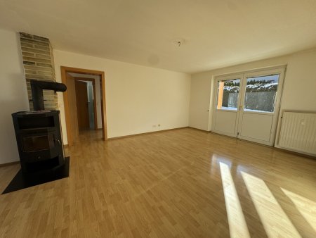 Eigentumswohnung mit 4 Zimmer, südseitige Terrasse und Garage, zweitwohnsitzfähig!