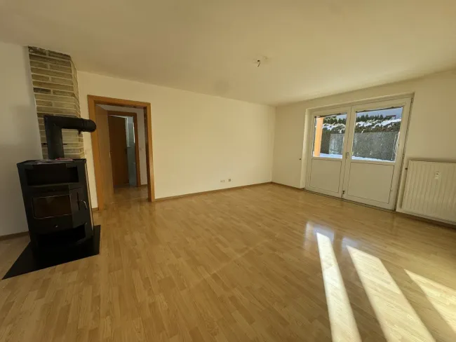 Eigentumswohnung mit 4 Zimmer, südseitige Terrasse und Garage, zweitwohnsitzfähig! - Titelbild