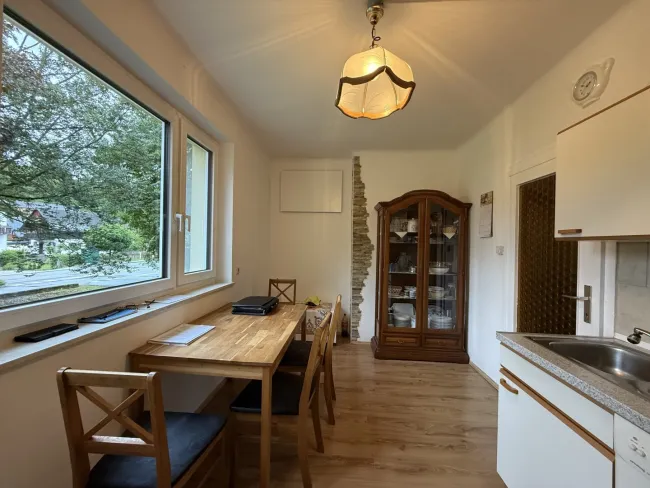 Charmante 2-Zimmer-Wohnung in Bad Aussee – im Herzen des Ausseerlandes im Erdgeschoss/Hochparterre mit Balkon - Bild