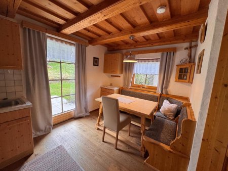 Charmantes Haus mit 5 Appartements, Skistall und Kellerräume
