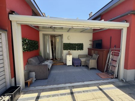 Erfolgreich touristisch vermieten! Haus mit 3 Appartements mit südseitiger Terrasse und südseitigem Balkon