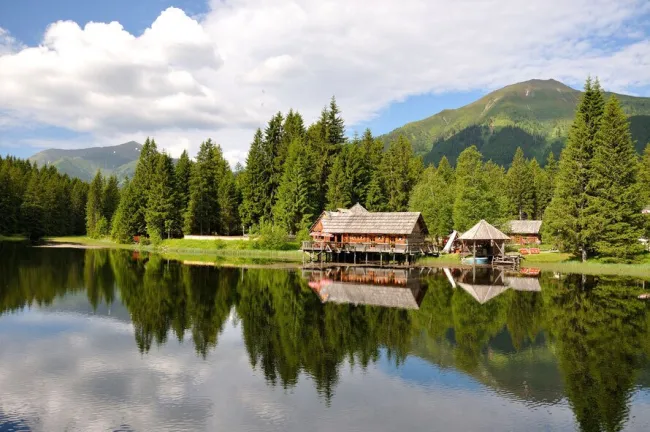 Gastronomiebetrieb "Pfahlbaudorf" am Weberteich - Titelbild