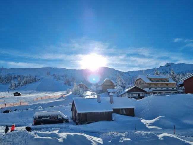 Skihotel mit "Ski In - Ski Out" Zugang - Bild
