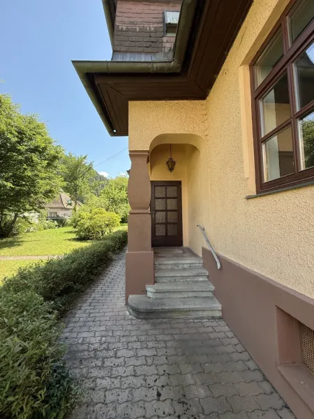 Villa! Elegante Zeitreise: Charmante Villa aus 1933 mit zeitlosem Flair!
