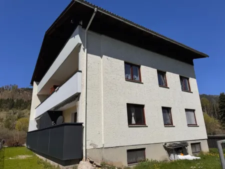 Zinshaus in sonniger und zentraler Lage