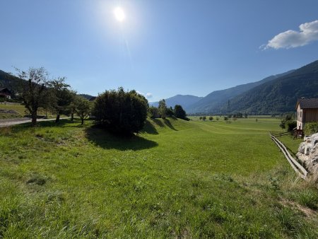 Grundstück in sonniger und ruhiger Lage