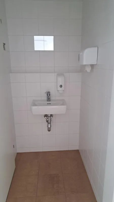 2 WC inkl. Handwaschbecken