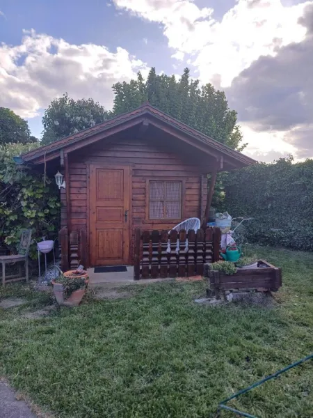 gemütliches Gartenhaus