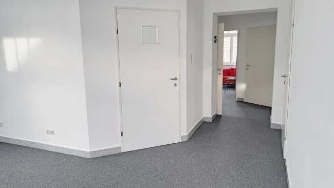 Gang zu den Büros