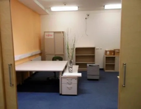 Büro Hofseite 3