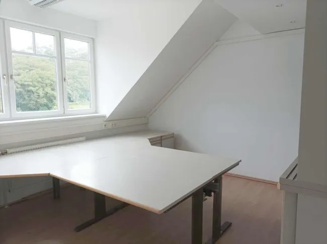 Top 8 Arbeitsraum 2