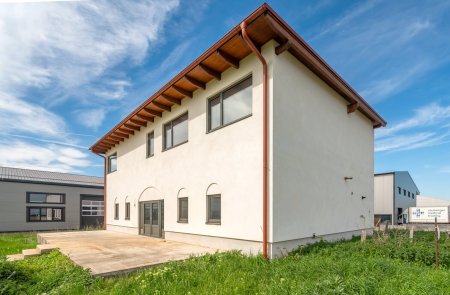Gebäude Außenansicht1