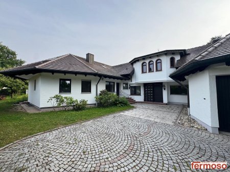 Luxusvilla in Kötz – 7 Zimmer & Gartenparadies für höchste Ansprüche
