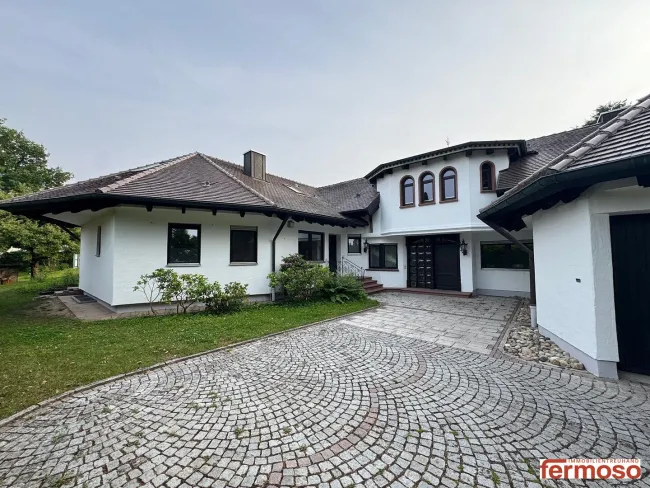 Luxusvilla in Kötz – 7 Zimmer & Gartenparadies für höchste Ansprüche - Bild