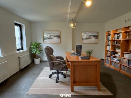 Büro - Office - virtuell gestaged