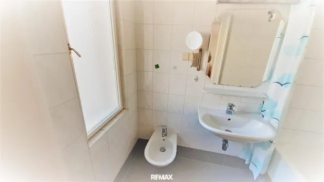Badezimmer links