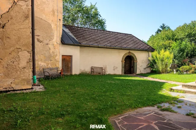 Innenhof zum Friedhof